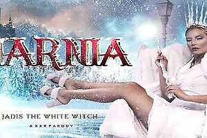 Mona Wales as NARNIA WHITE Purse Fucks You With All Her Powers VR Porn