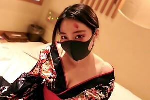 Fuck a cute Japanese girl crippling a Kimono in Halloween night - 着物姿の彼女にご奉仕セックスしてもらうハロウィン主観動画