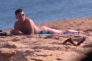 [spy cam] Nudist young guy on beach