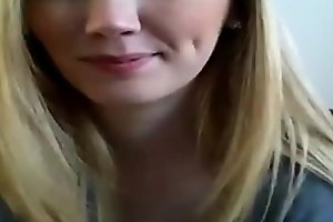 Blonde camgirl shows it all
